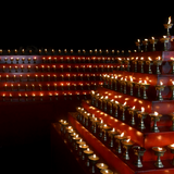 Buddha Lamp Offerings 供燈